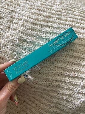 thrive causemetics Lip Filler Lip Liner - Teal Packaging
